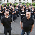 Chor des Konservatoriums für Kirchenmusik der Diözese Linz mit Direktor Wolfgang Kreuzhuber (vorne rechts) und Andreas Peterl (vorne links) / © Kons Linz / Reinhard Winkler Chor des Konservatoriums für Kirchenmusik der Diözese Linz mit Direktor Wolfgang Kreuzhuber (vorne rechts) und Andreas Peterl (vorne links)