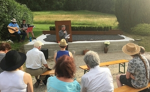 Ansprache von Bischof Manfred Scheuer beim Gedenkort in Lungitz. 